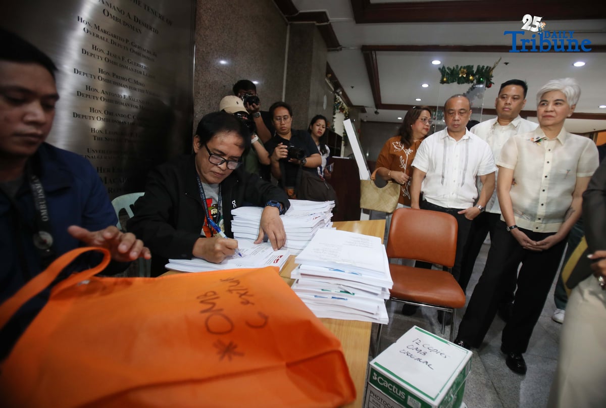 Former Liga ng mga Barangay–Manila president Dra. Leilani Marie H. Lacuna files criminal and administrative complaints before the Office of the Ombudsman on Tuesday, 2 December 2025, seeking preventive suspension of several city officials including Manila Mayor Francisco Domagoso and other newly elected Liga officers.