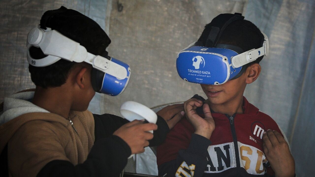 VR headsets take war-scarred children ‘away’ from Gaza