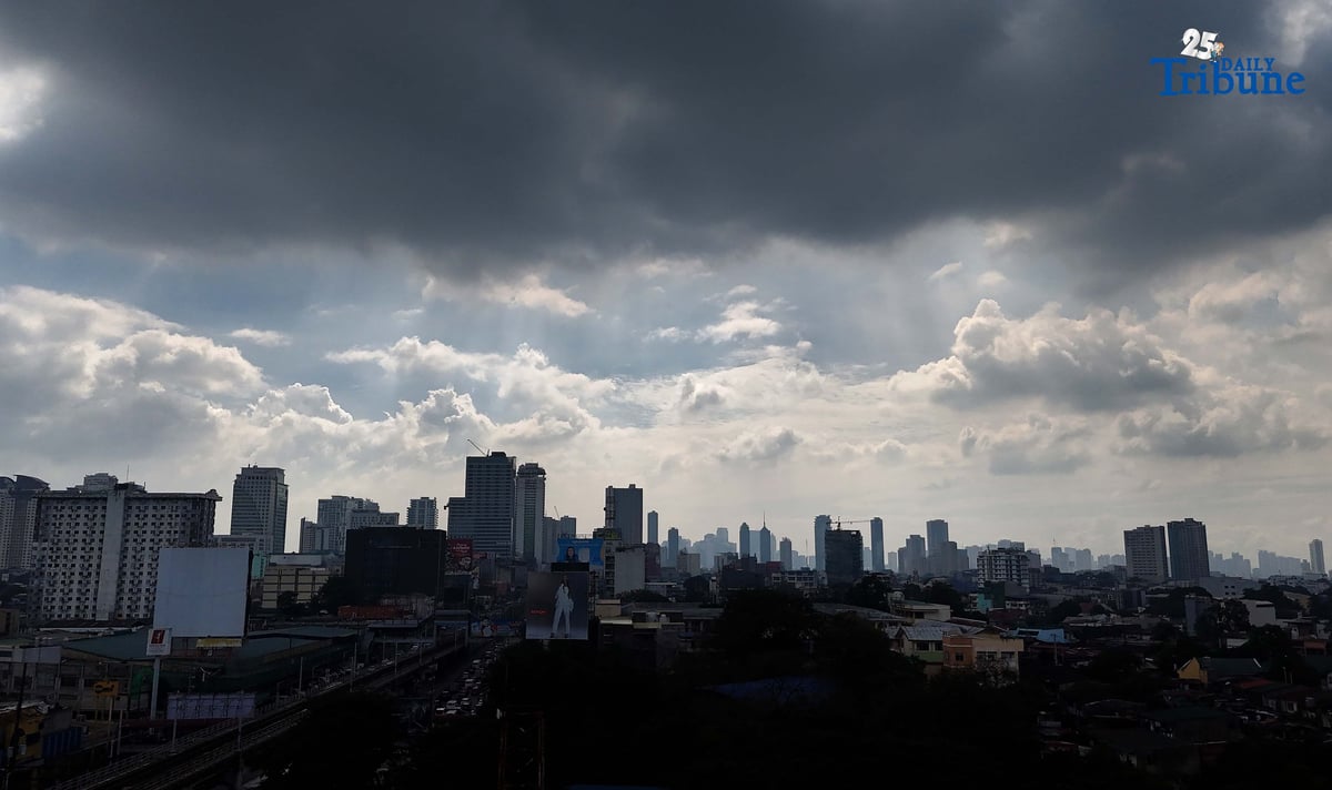 (December 03 2025) A part of misty skies were seen from Quezon City on Wednesday, December 3, 2025. The Philippine Atmospheric, Geophysical and Astronomical Services Administration (PAGASA) Weather bureau PAGASA said the LPA has high potential for storm formation within the next 24 hours. The low pressure area (LPA) east of the country remains outside the Philippine area of responsibility (PAR), but is now close to its eastern border. Photo/Analy Labor