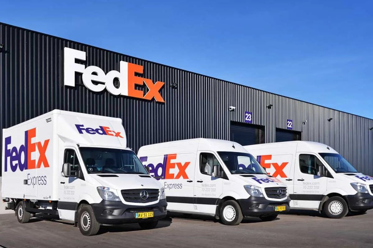 Customers face delays, rising costs during holiday season — FedEx