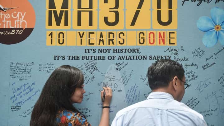 Malaysia says search for long-missing flight MH370 to resume