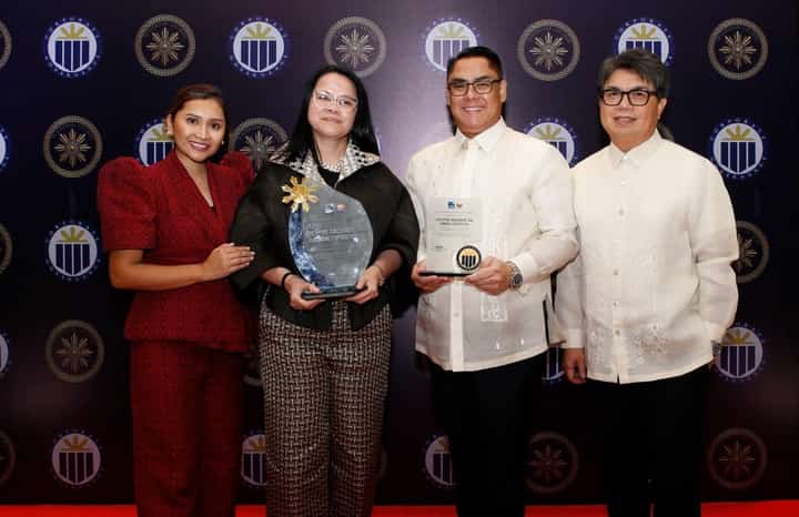 RECEIVING PAGCOR's Sustainability Award during the GCG Awards Ceremony are (from left) Compliance Department assistant vice president Marjorie I. Castro-Naranjo, COO Wilma T. Eisma, director Francis C. Concordia, and corporate secretary Leoncio Joel M. Barrameda III.