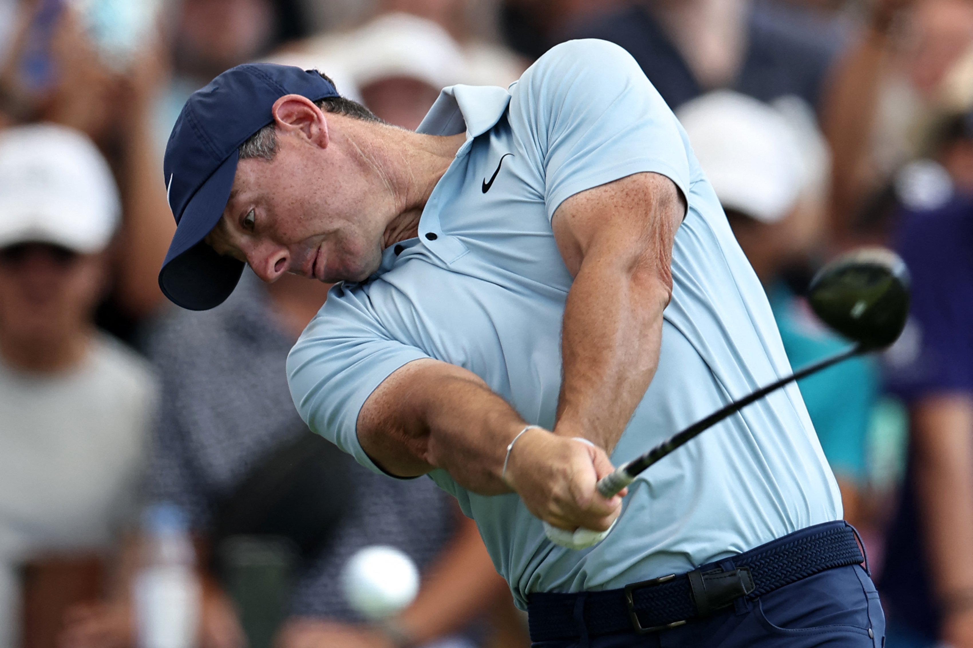McIlroy starts hunt for glory in Australia