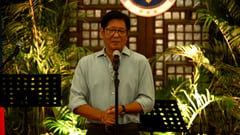 Marcos seeks media help combating fake news