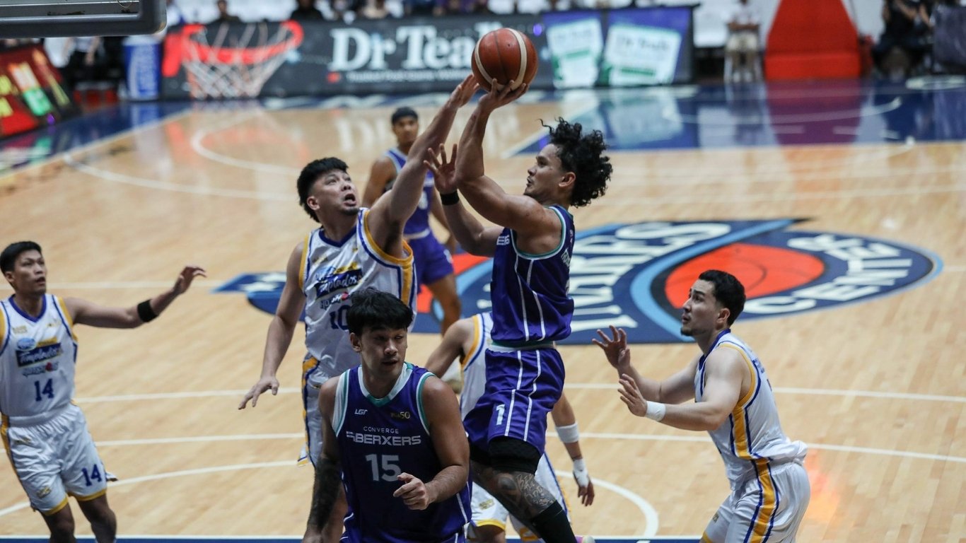 Juan Gomez de Liaño rallies Converge to a 114-97 victory over Magnolia to secure a playoffs seat in the PBA Season 50 Philippine Cup.