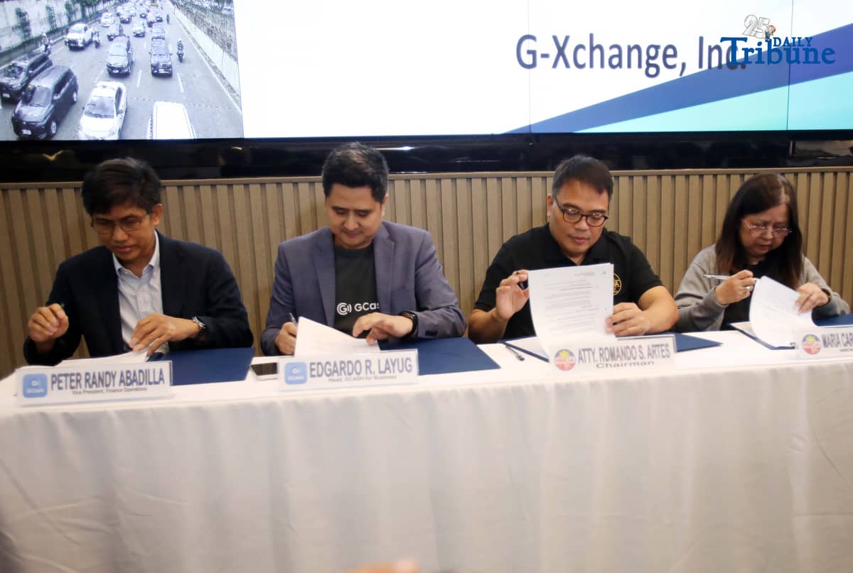(December 05 2025) Metropolitan Manila Development Authority MMDA Chairman Atty. Romando Artes signed the Memorandum of Agreement MOA with Head Gcash for Business Edgardo Layug, Gcash Vice Pres. Finance Operations Petrer Randy Abadilla and MMDA Assistance General Manager for finance and Administration Maria Carolina Salgado, as a partnership on the payment of fines via e wallet GCash on a traffic violation held at MMDA office in Pasig City on Friday December 5 2025. Photo/Analy Labor