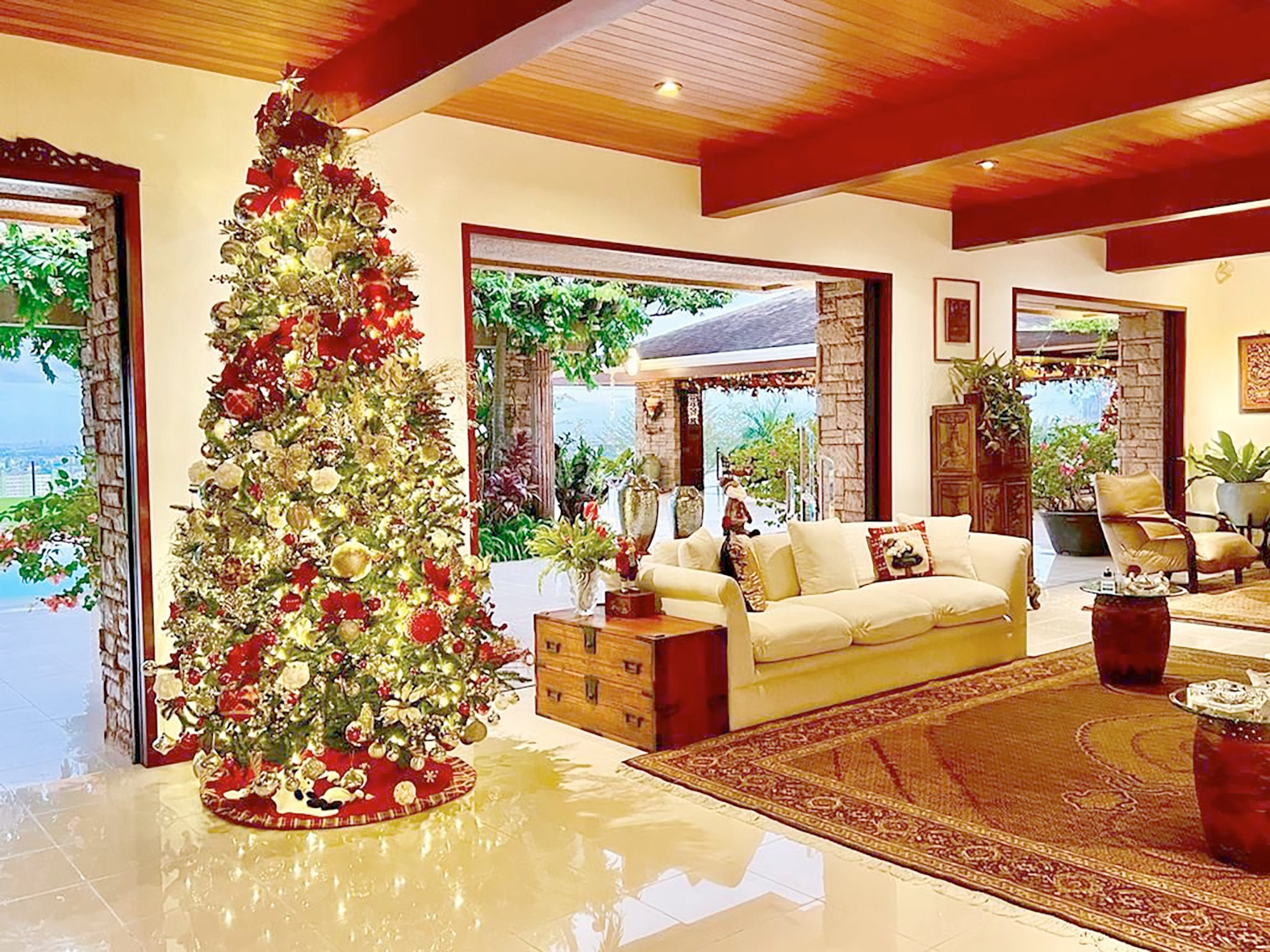Beyond the tree: Filipino living rooms shine in holiday décor