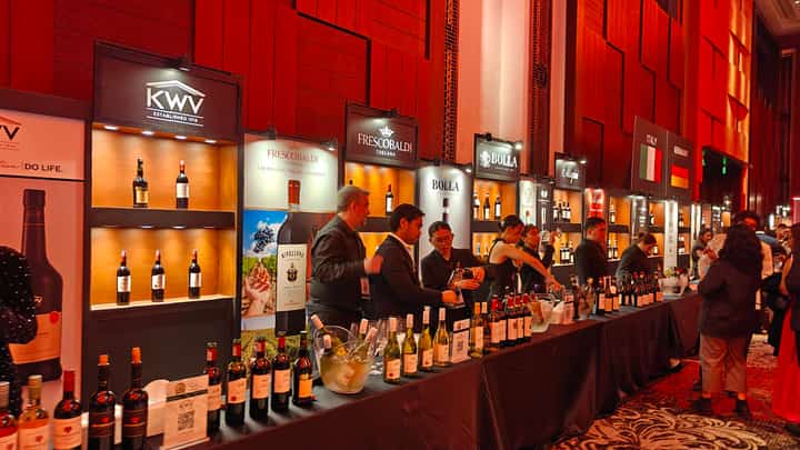 FINE selection of wines.