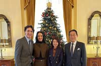 Justin Trudeau, Katy Perry visit former Japanese PM
