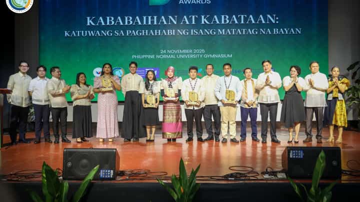 Women and youth awardees of the Philippine Resilience Awards 2025 at the Philippine Normal University during the 18th Global Warming and Climate Change Consciousness Week. (Photo courtesy of Climate Change Commission)