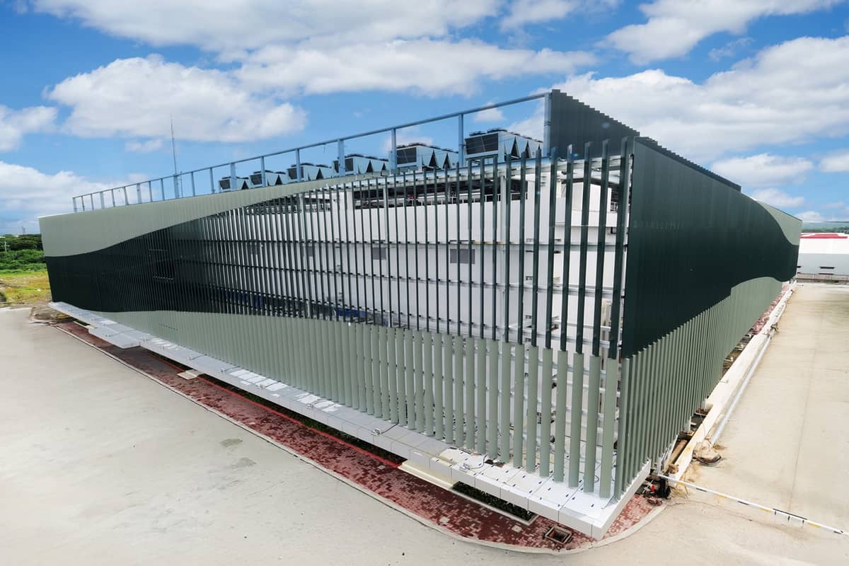 A-FLOW ML1 Data Center facade