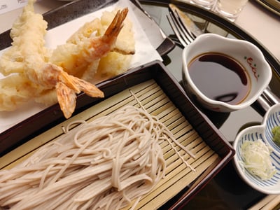 Sumimasen, welcome to the seasons of Japan