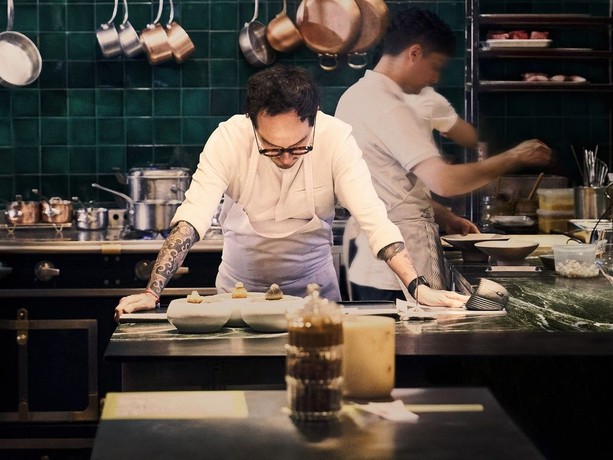‘KNIFE Edge Chasing Michelin Stars (2024).’