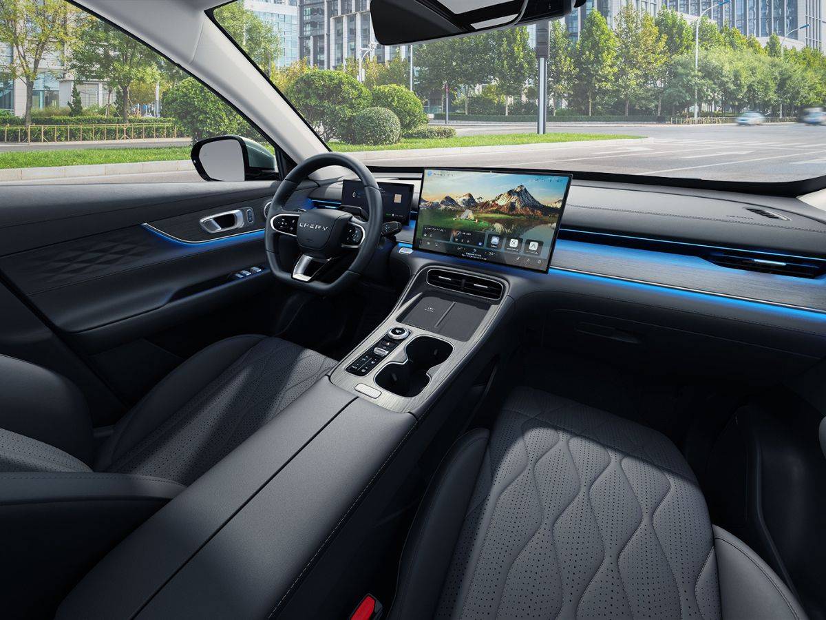 INSIDE view highlights the Tiggo rEV cabin that helped draw buyers into the plug-in hybrid segment.
