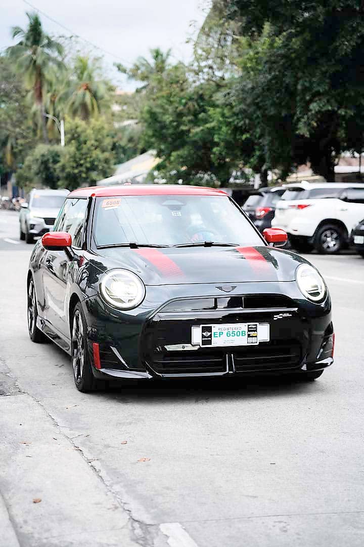 MANY guests line up for their turn behind the wheel at the MINI Day test drive route.