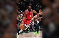 JAMES Harden barges into the NBA’s top 10 scoring list but the Los Angeles Clippers suffered a 109-106 loss to the Minnesota Timberwolves.