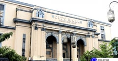 Manila City Hall open despite holiday
