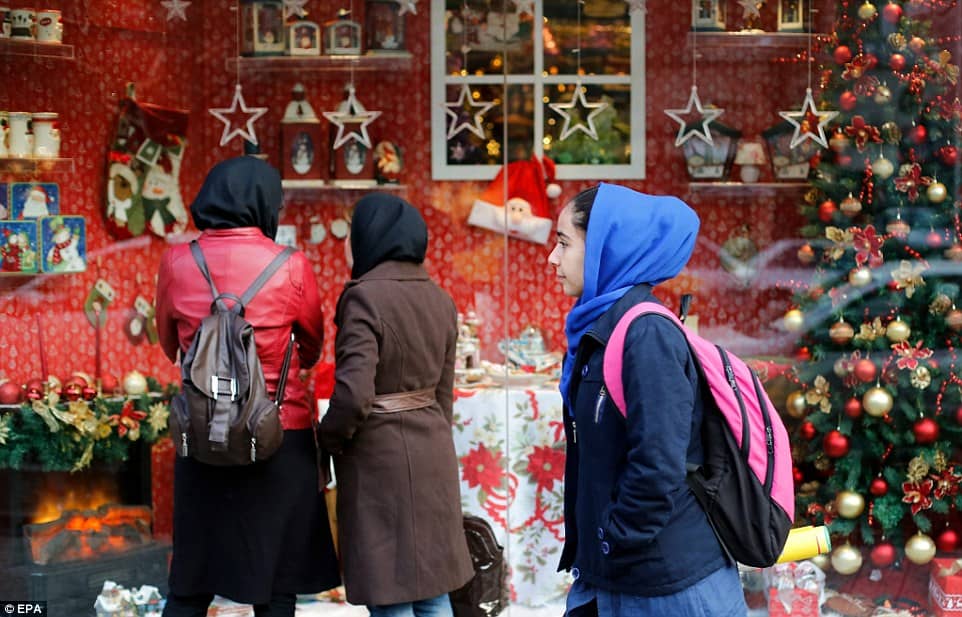 https://browngirlmagazine.com/serving-food-gifts-and-spirituality-how-my-muslim-family-celebrates-the-holidays/