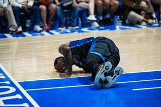 Rondae crashes with injury