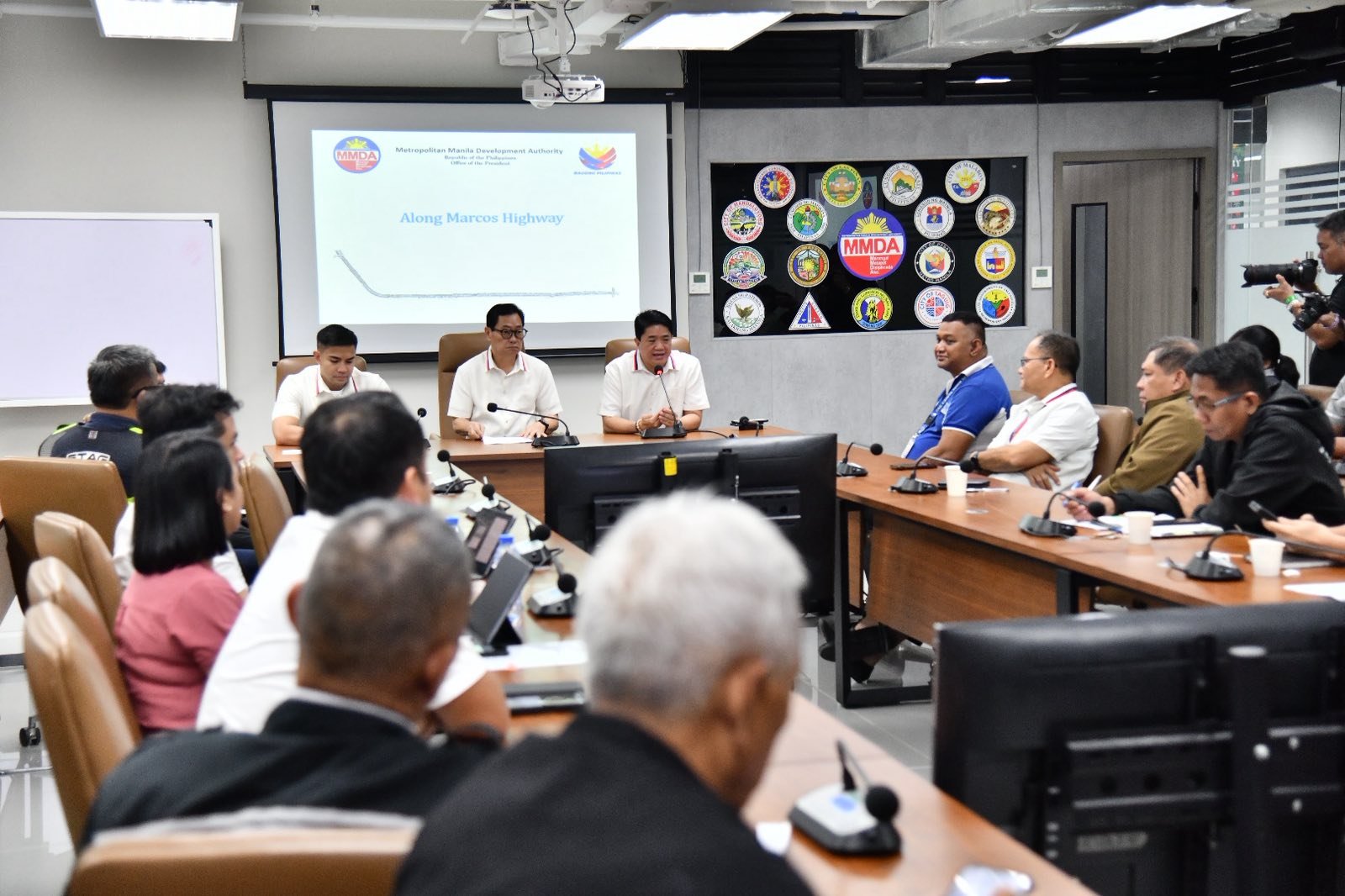 MMDA eyes traffic flow adjustment along Marcos Highway