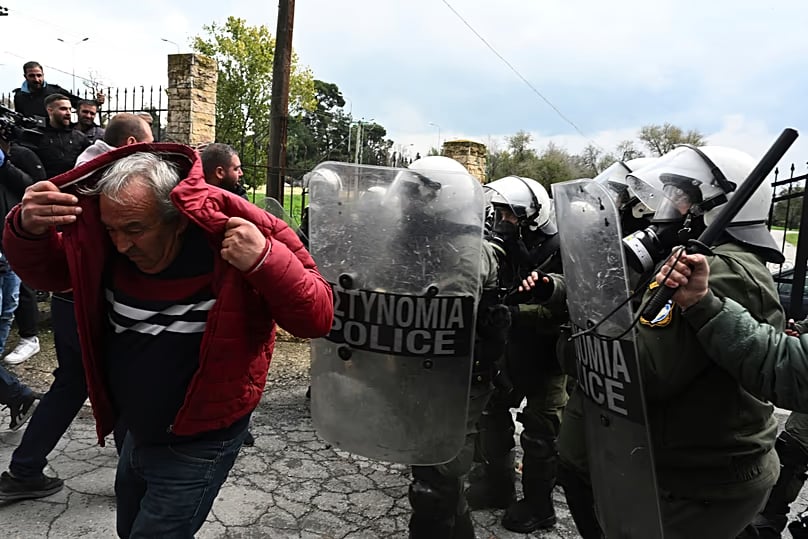 Greek gov’t seeks order after airport clashes