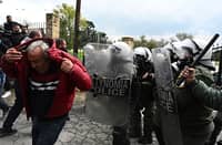 Greek gov’t seeks order after airport clashes