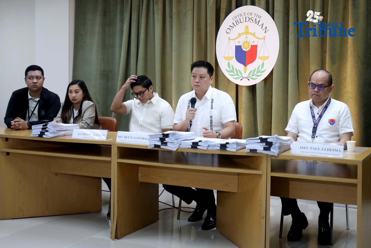 (December 11 2025) The Department of Social Welfare and Development (DSWD) Sec. Rex Gatchalian filed criminal cases before the Ombudsman with Ombudsman spox Mico Clavano, against local officials involved in the anomalies behind the cash aid under the Assistance to Individuals in Crisis Situation (AICS) in Iloilo City, on Thursday December 11 2025. the local officials were reported to have cut the cash aids granted to individuals already in crisis. Photo/Analy Labor