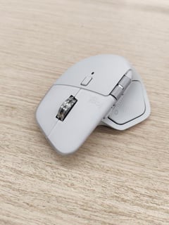 Logitech, Power Mac Center debut flagship MX Master 4