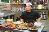 Food content creator Ninong Ry uploaded his annual Noche Buena budget menu on 13 December, featuring eight dishes for just P1,500.
