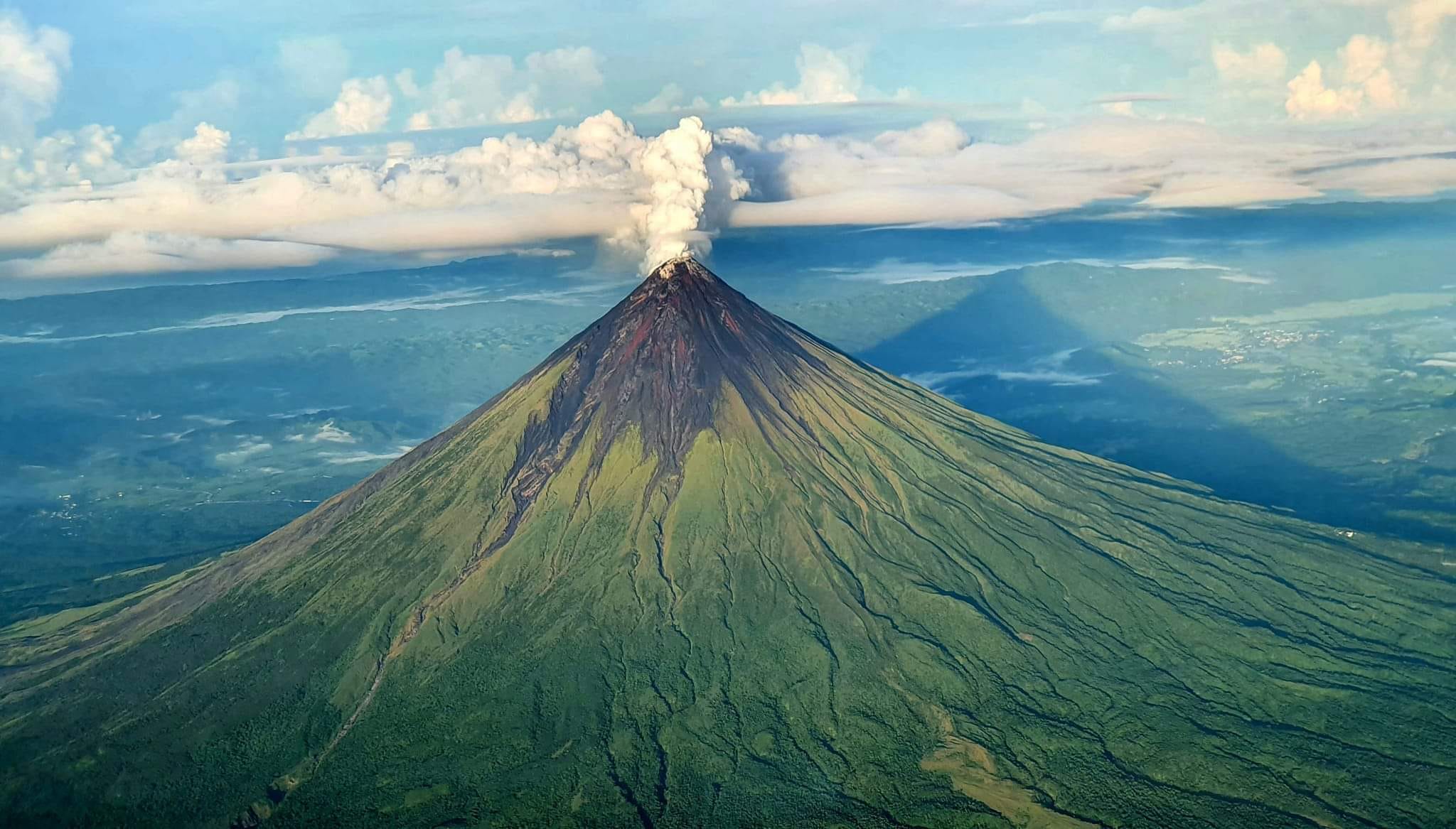 Flights near Mayon Volcano still restricted