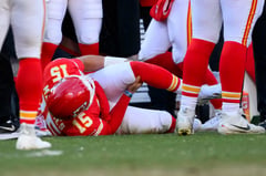 Mahomes goes under knife