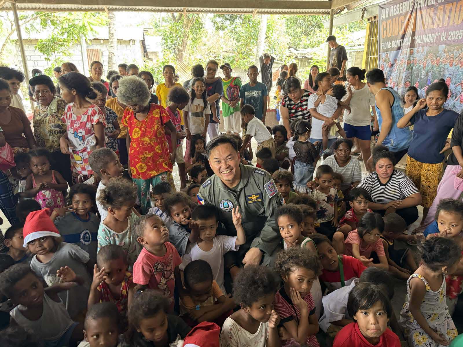 2nd Air Force Wing Command brings holiday cheer to indigenous Aeta families