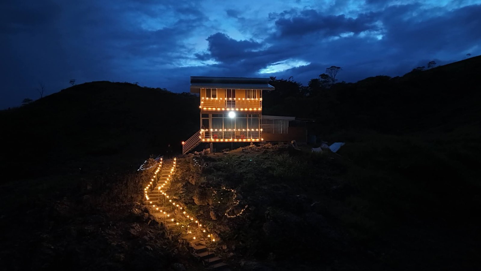 Bukidnon glass house rises