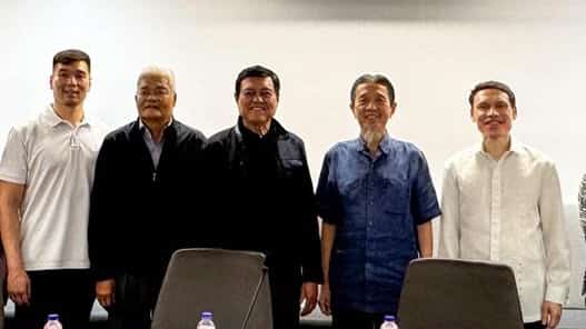 PRIMEWATER now under Lucio Co control. From left to right: Vincent Co, Leonardo Dayao, Manuel B. Villar, Jr., Lucio Co, and Manuel Paolo A. Villar.