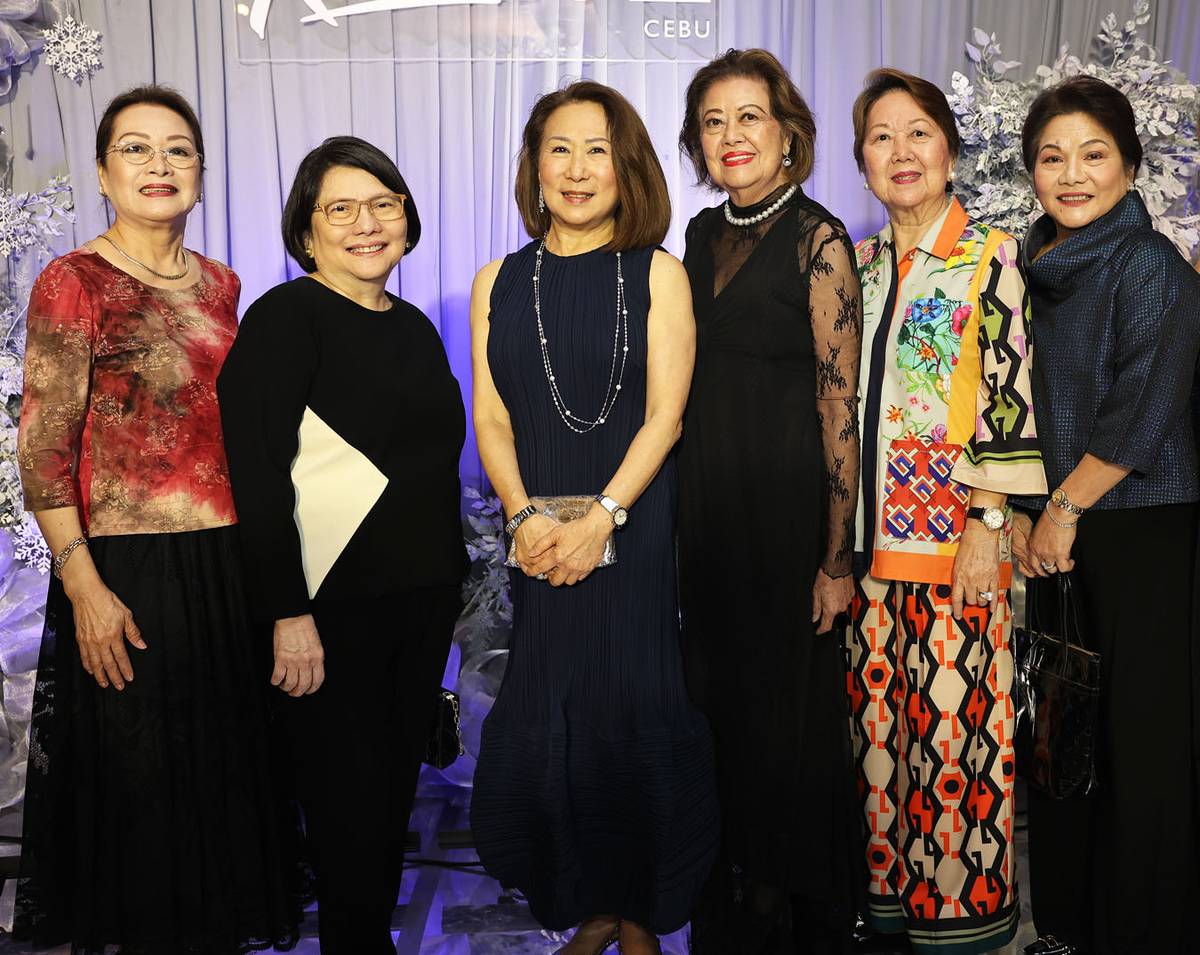 ELIZABETH Sy with Mariter Klepp, Marissa Fernan, Irma Atillo, Nonie Uy and Marget Villarica.