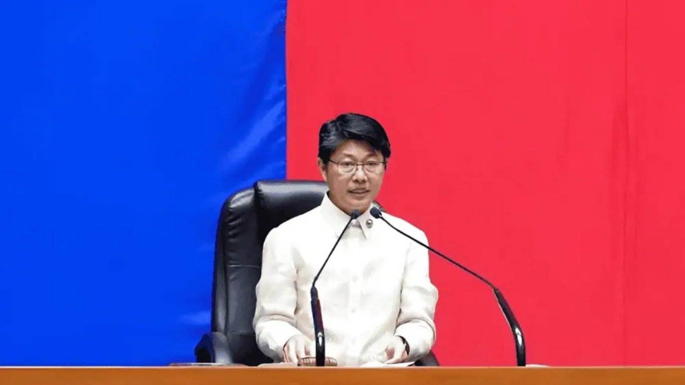 Speaker Dy greets Muslims at start of Ramadan