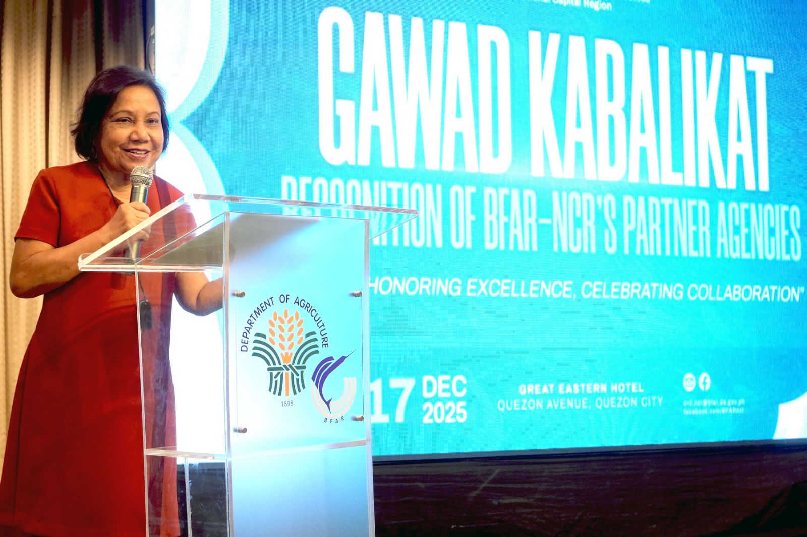 BFAR awards Villar Foundation for aquatic rehabilitation efforts