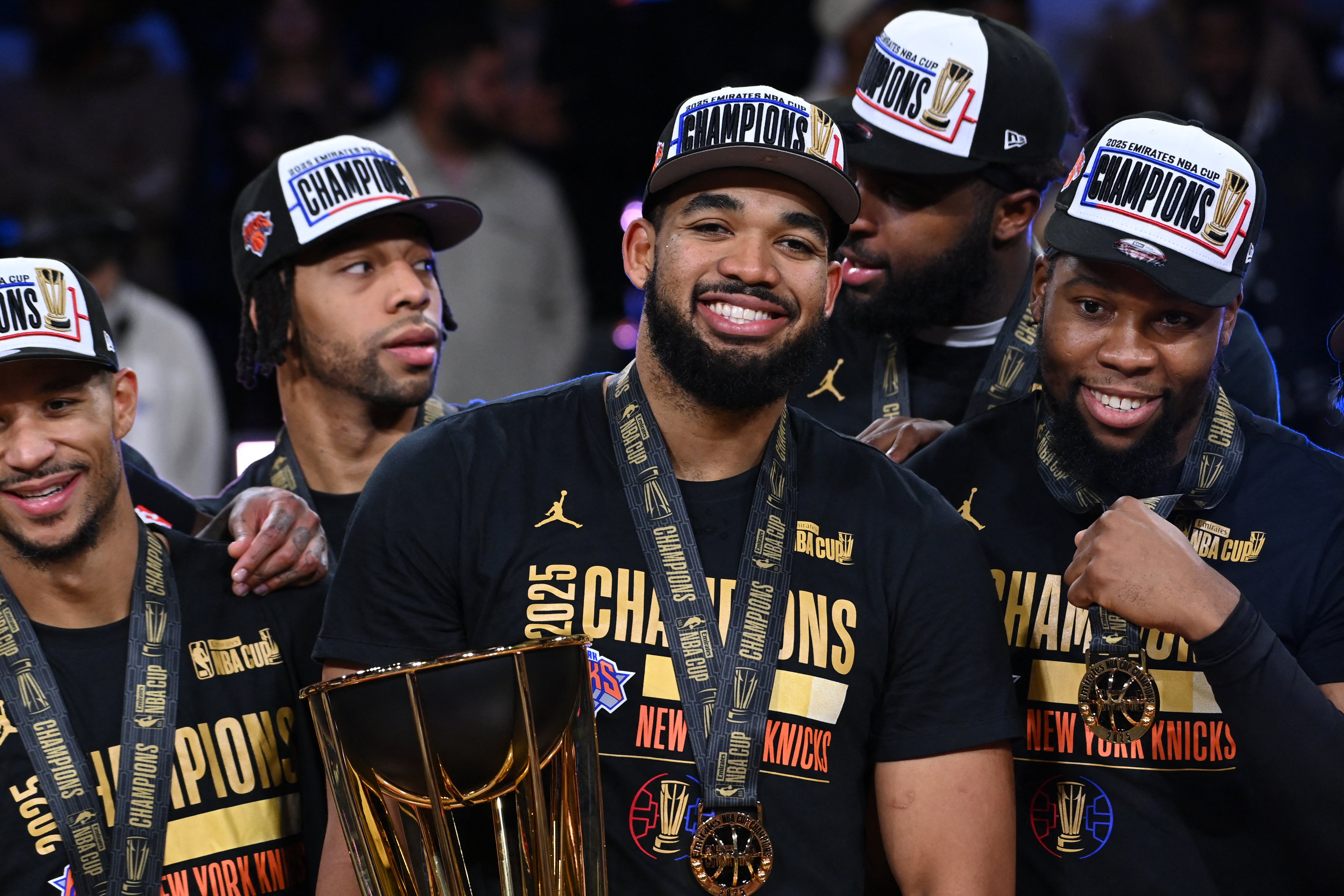 Knicks beat Spurs in NBA Cup final to end 52-year trophy drought