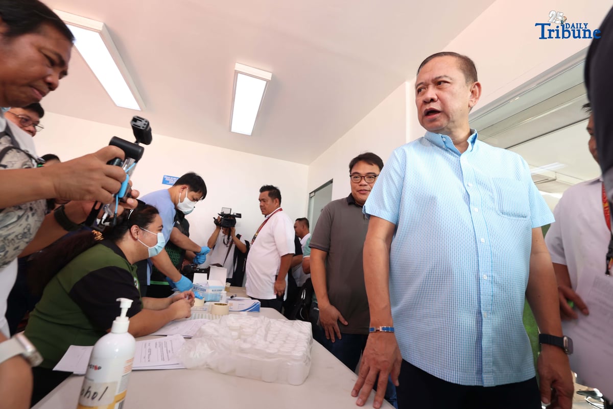 Officials from the Metropolitan Manila Development Authority, Department of Transportation, Land Transportation Office, and Land Transportation Franchising and Regulatory Board conduct a joint inspection of provincial bus terminals in Cubao, Quezon City on Thursday as part of an inter-agency traffic and transport management effort amid heavy passenger volume during the holiday season.