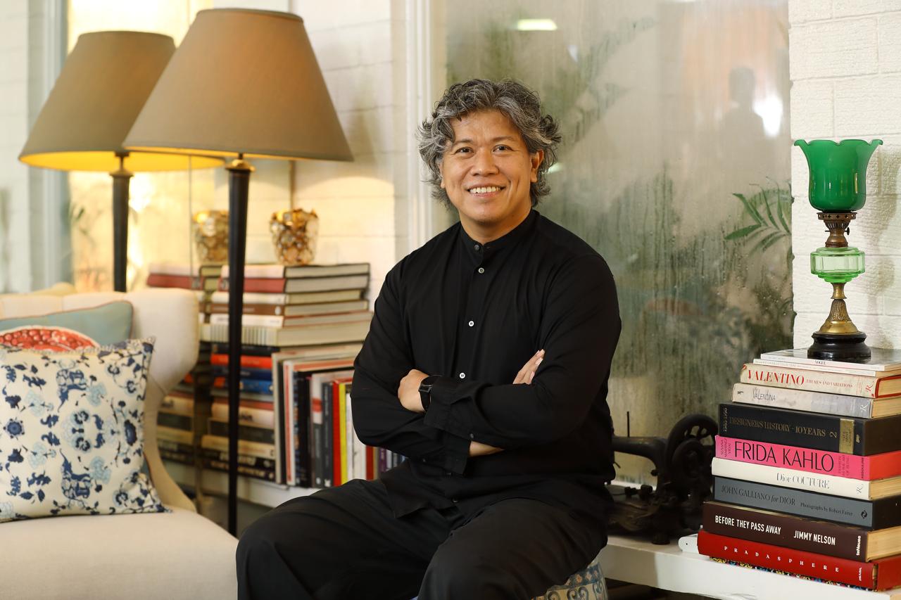 DESIGNER Dennis Lustico