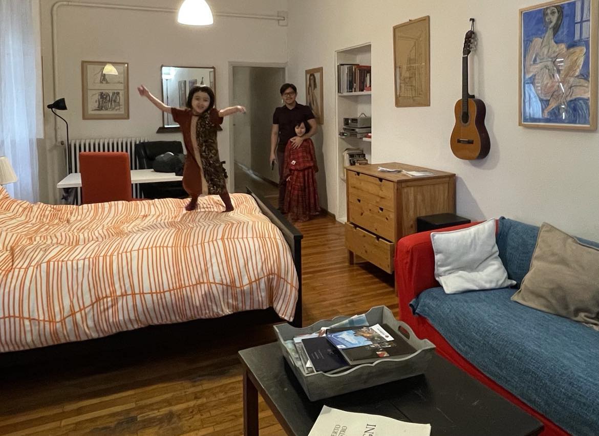 MASTER'S bedroom.
