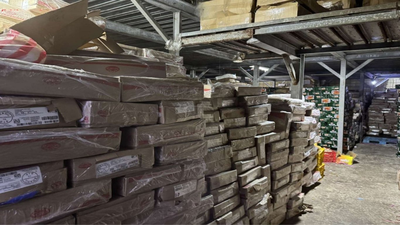 Navotas raid yields P100-M unsafe frozen foods