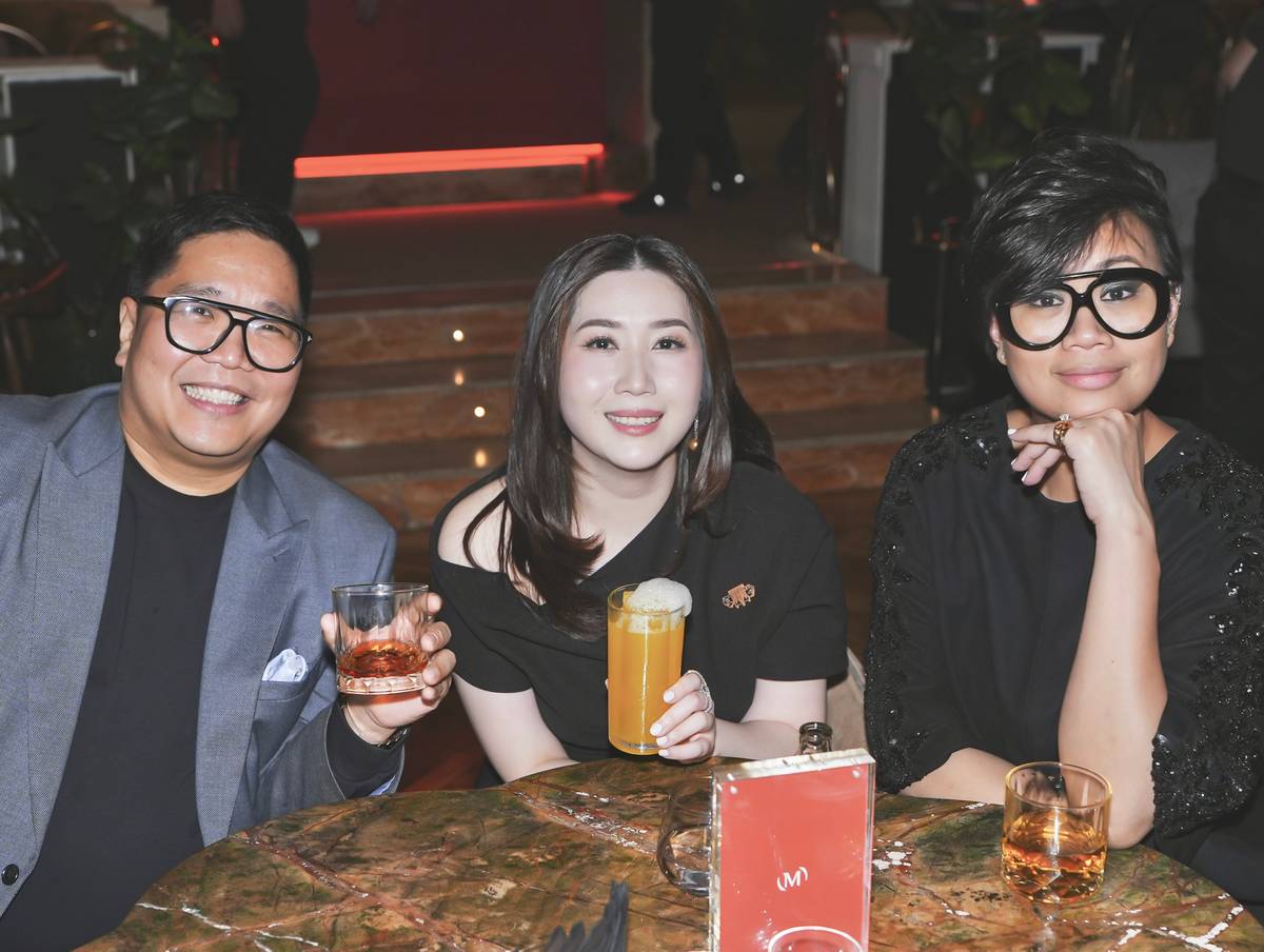 JUGS Jugueta, Tiffany King, marketing manager PH, Edrington, and Andie Aguirre-Jugueta.