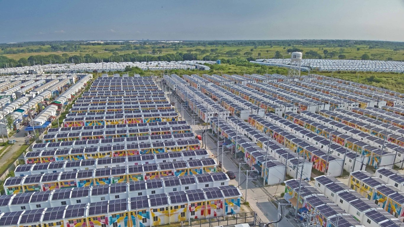 Solaris backs Cavite homes with solar