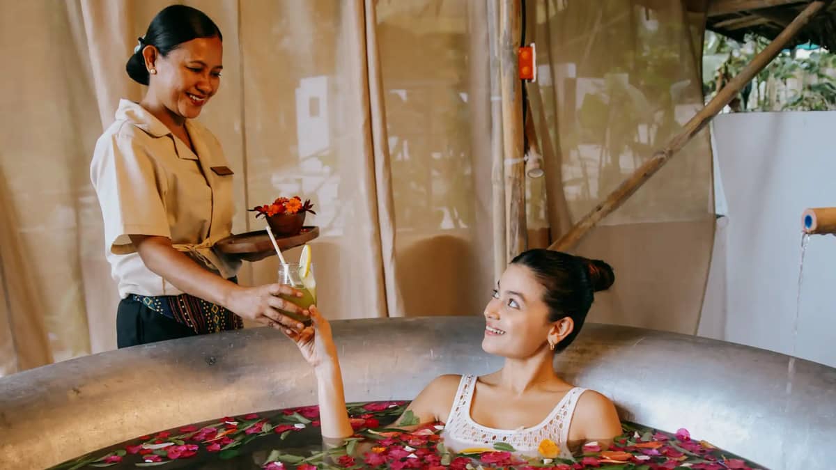 Rooted in the Filipino phrase “Hiraya Manawari” (“May your hopes be fulfilled”), Nawa Wellness began with the aim of helping people live well and flourish.