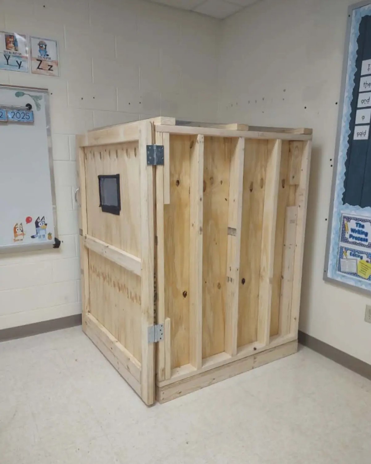 NY school district probed over alleged 'timeout box' in classrooms