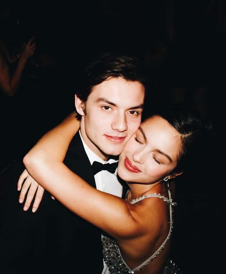 Louis Partridge and Olivia Rodrigo.