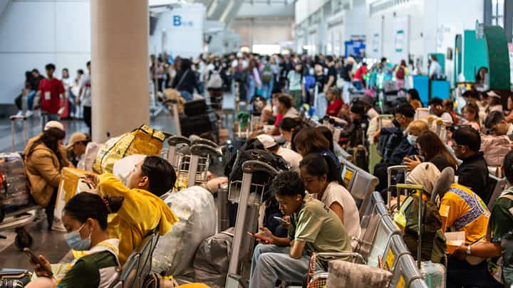 ON Saturday, 171,306 passengers passed through NAIA — the highest single-day volume in its history — while 950 flights operated that day. Terminal 3 alone handled over 90,000 passengers, the largest share among all terminals.