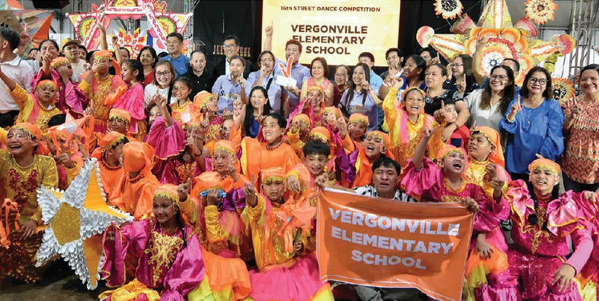 Champion
Trophy plus P50,000
VERGONVILLE ELEM. SCHOOL
Barangay Pulang Lupa Dos