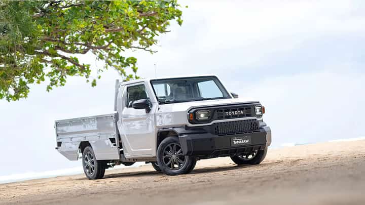 TOYOTA Tamaraw.